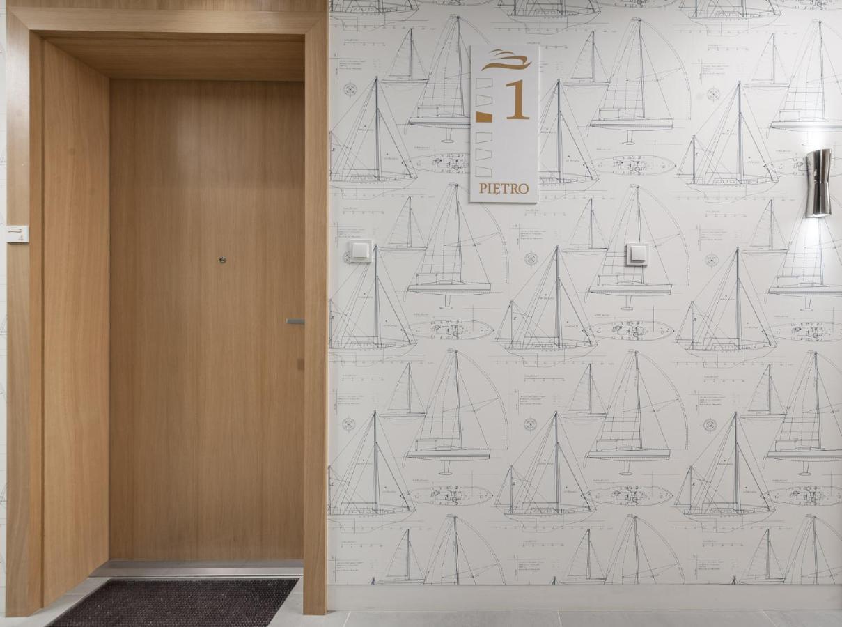 Yacht Park Marina View - Billberry Apartment